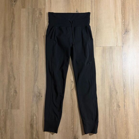 Vuori Pants - Vuori Women’s Black Daily Joggers Sz S Pants Minimalist Athleisure Clean Girl